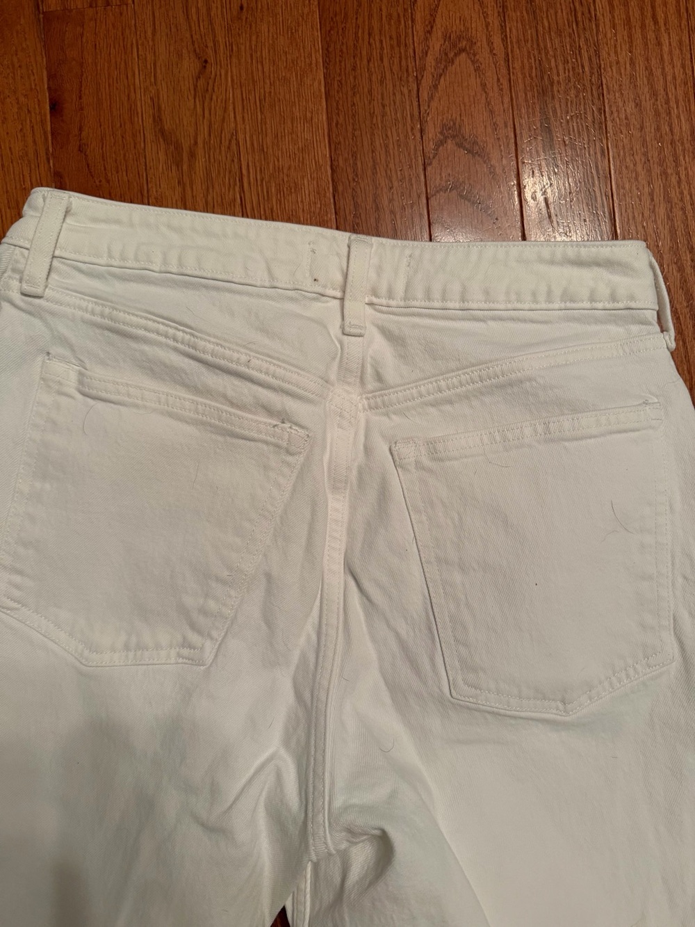 Abercrombie Curve Love High Rise 90s
Relaxed Jean Ecru with Front Yoke cream - Picture 9 of 9